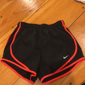 Nike tempo women’s running shorts